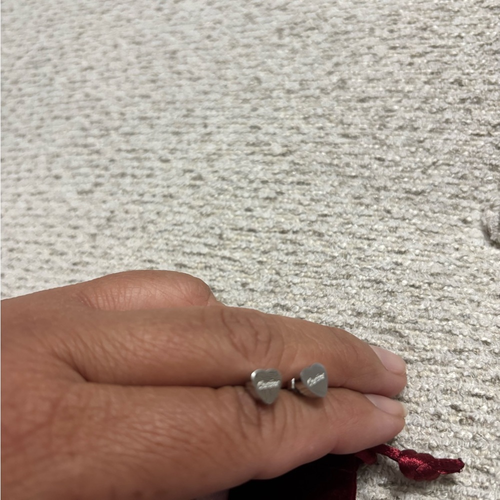 Fashion Silver Heart Studs - Picture 4 of 4